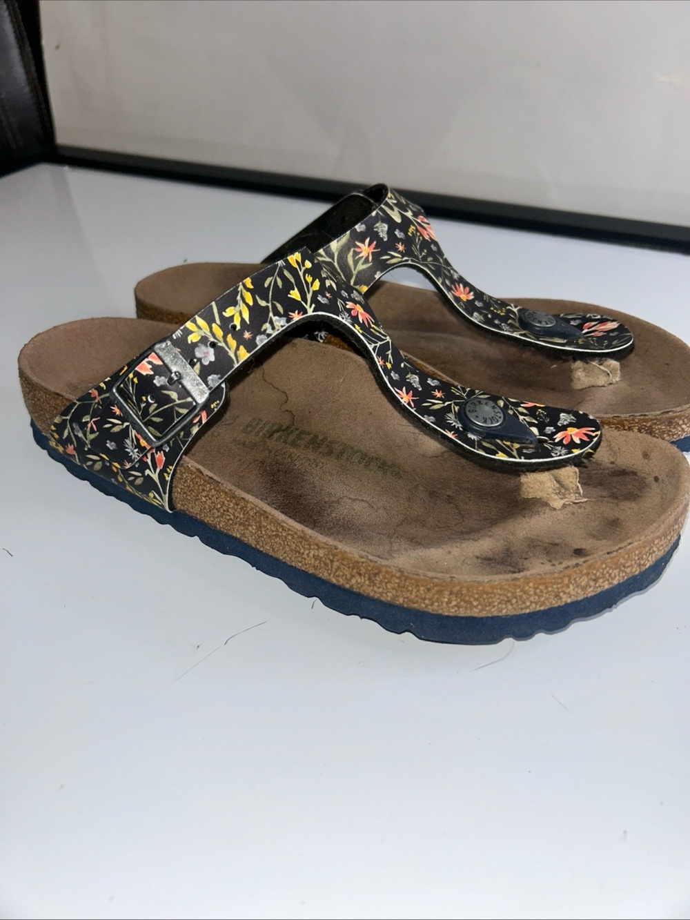 Birkenstock Gizeh Floral Sandals Black Women's size 37 EU 6 6.5